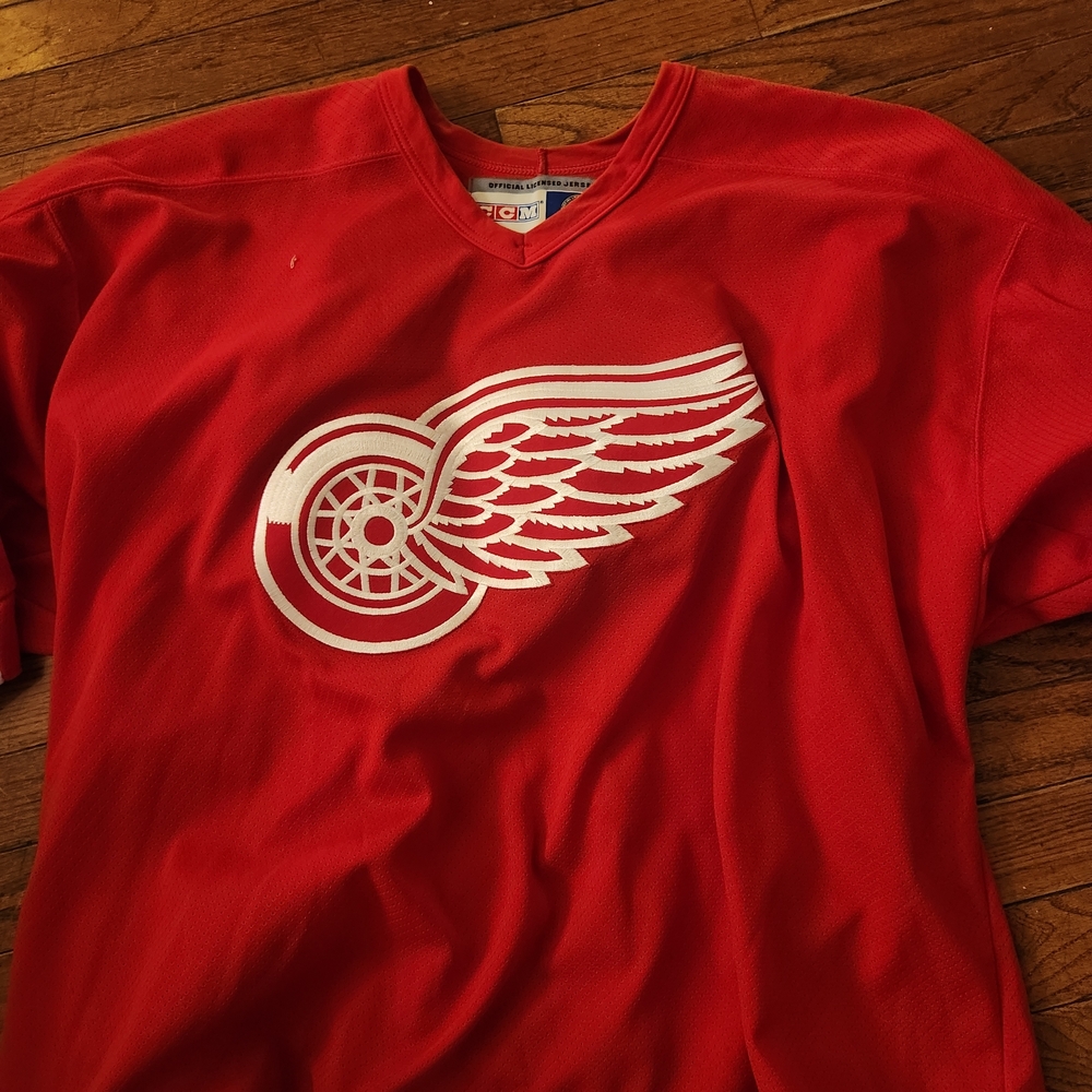 NHL Detroit Red Wings Red Jersey with White Logo